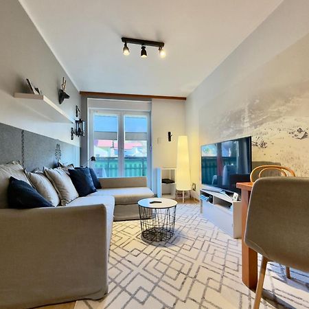 Champion'S Apartment Balkon Garaz Klima Щирк Экстерьер фото