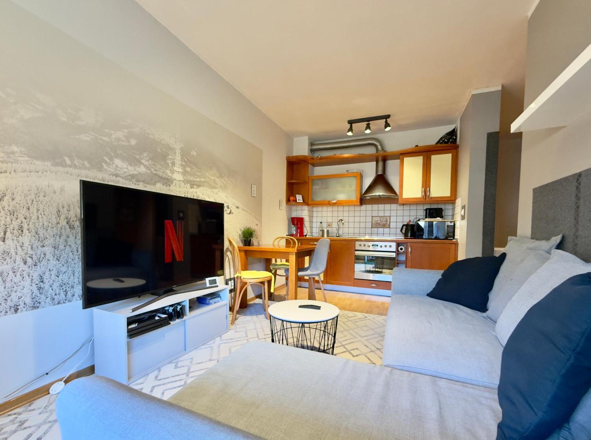 Champion'S Apartment Balkon Garaz Klima Щирк Экстерьер фото